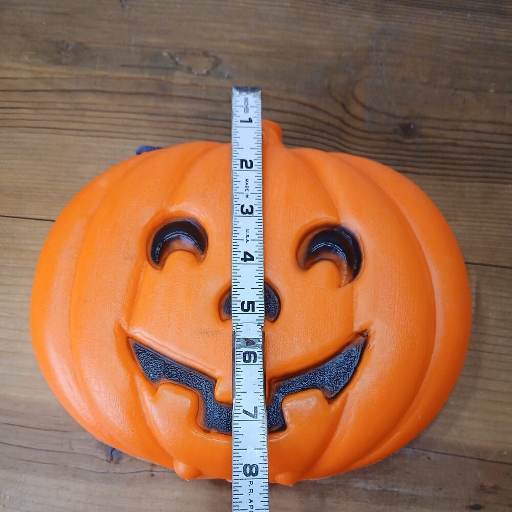 Vintage Blow Mold Jack O Lantern Hanging Halloween Pumpkin Works! 57in cord - Picture 3 of 7